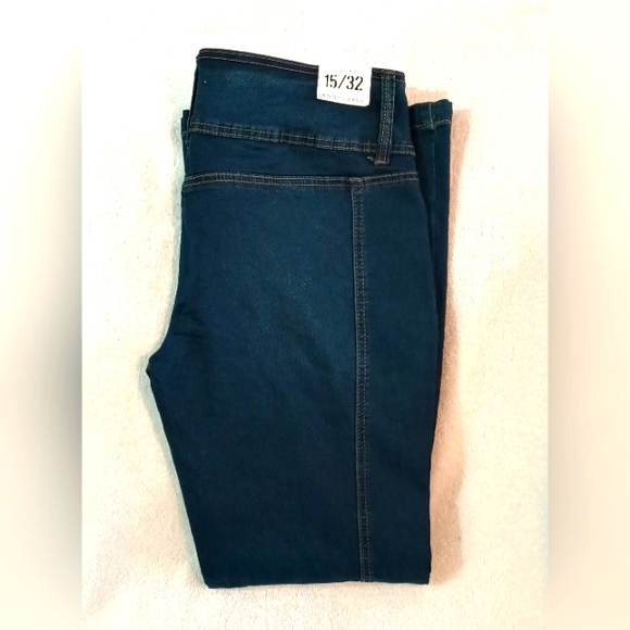 Women's Luxury Designer Name Brand Bell Bottom‎ Denim Jeans For Sale, Size 15/32 - Picture 1 of 4